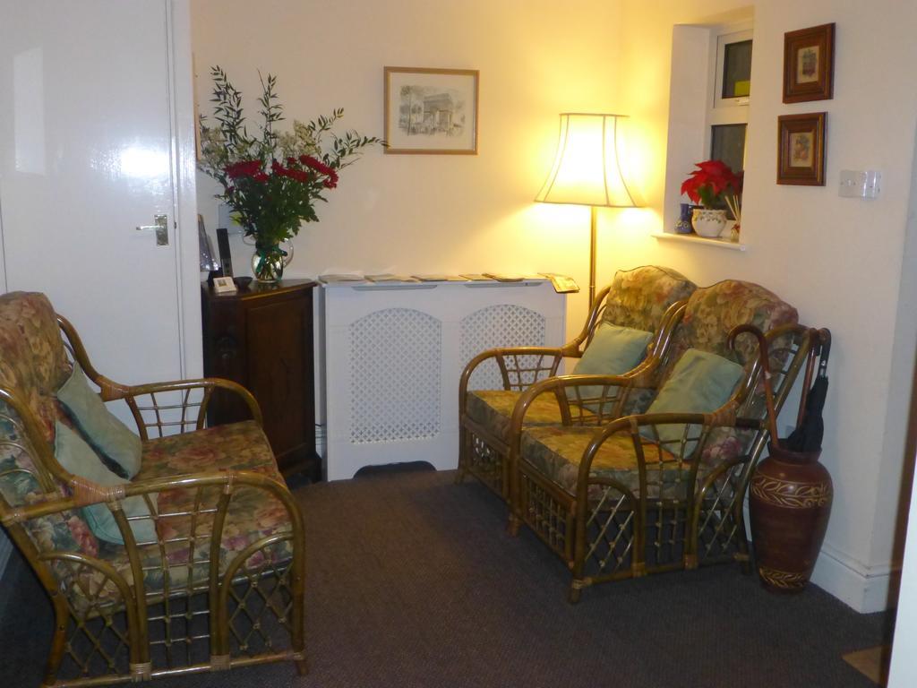 Beech Lodge Guest House New Milton Bagian luar foto