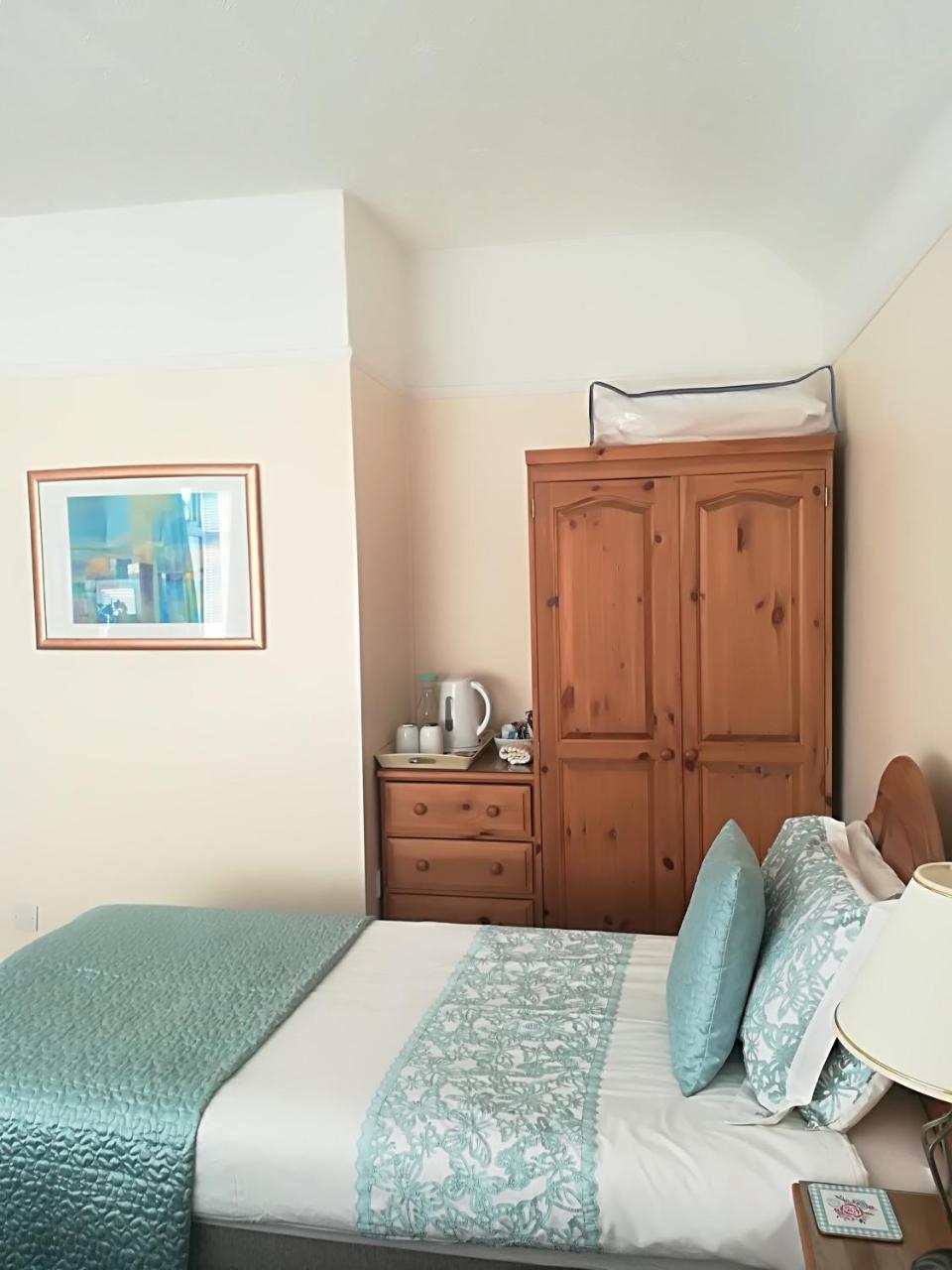 Beech Lodge Guest House New Milton Bagian luar foto