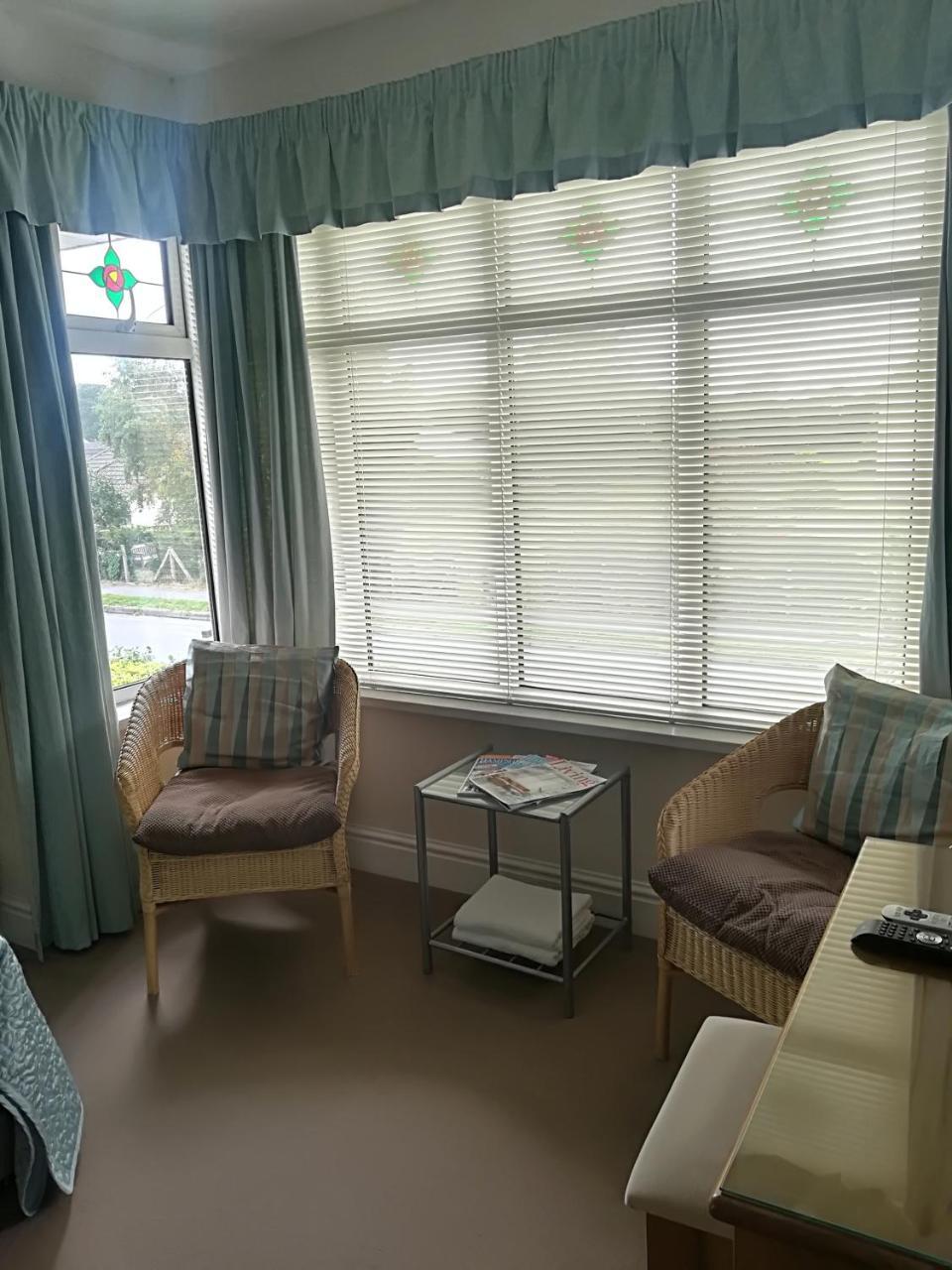 Beech Lodge Guest House New Milton Bagian luar foto