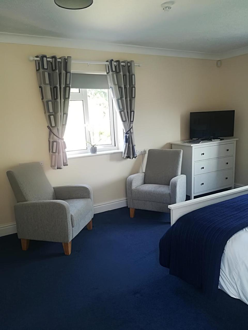 Beech Lodge Guest House New Milton Bagian luar foto